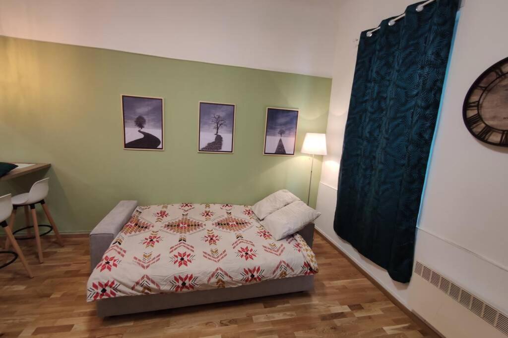 Apartmán Joli T2 Proche Vieux-Port, Terrasses Du Port Et Metro Joliette Marseille Exteriér fotografie